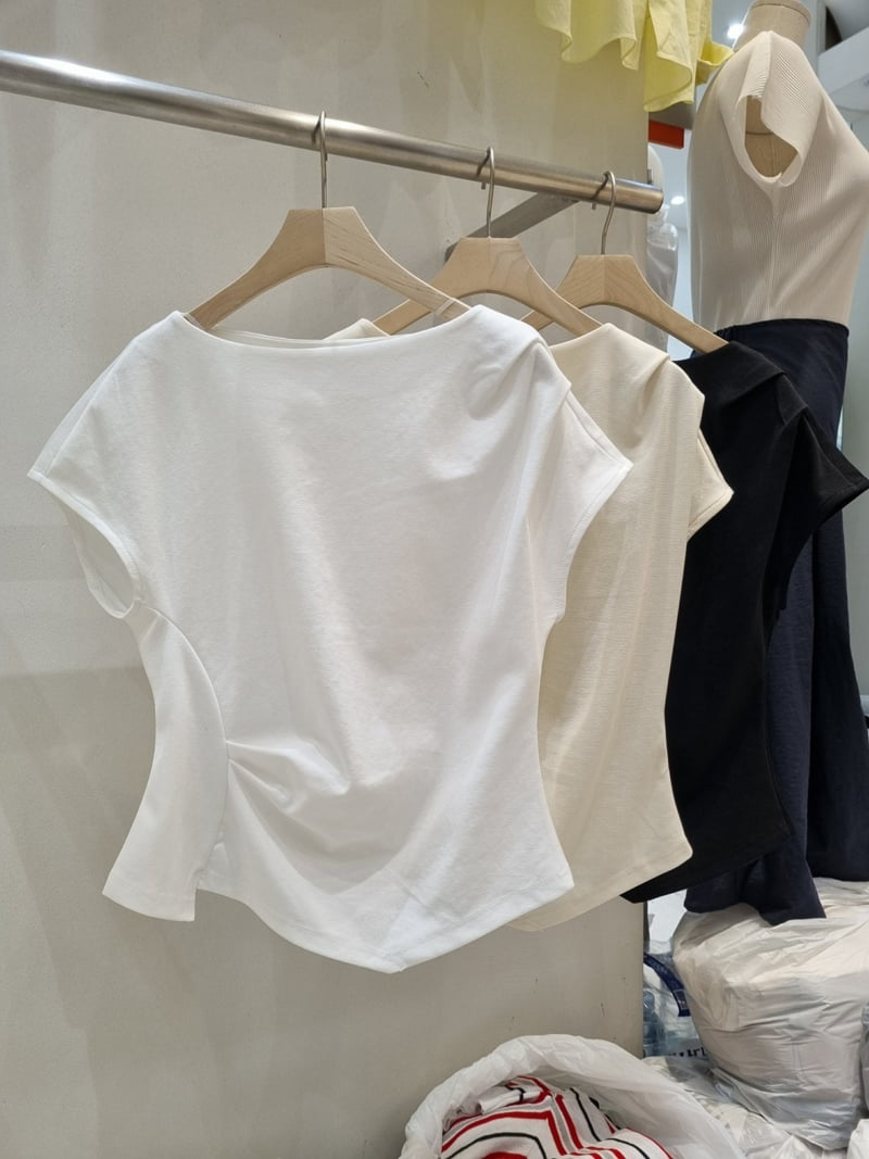 Allu - Korean Women Fashion - #momslook - Shirring Tee