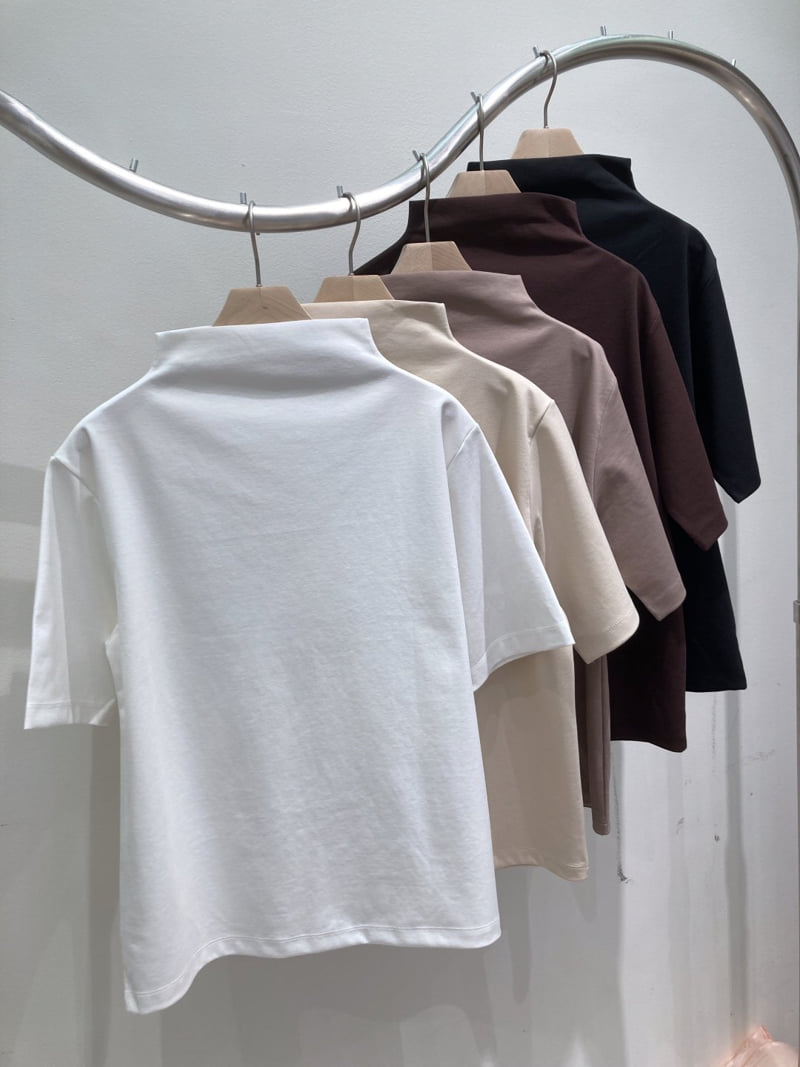Allu - Korean Women Fashion - #pursuepretty - Mock Neck Short Sleeve Tee
