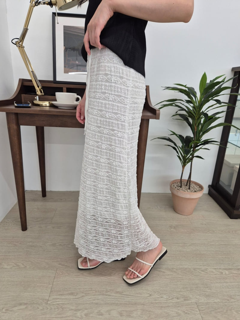 Allu - Korean Women Fashion - #vintagekidsstyle - Lace Banding Skirt - 3