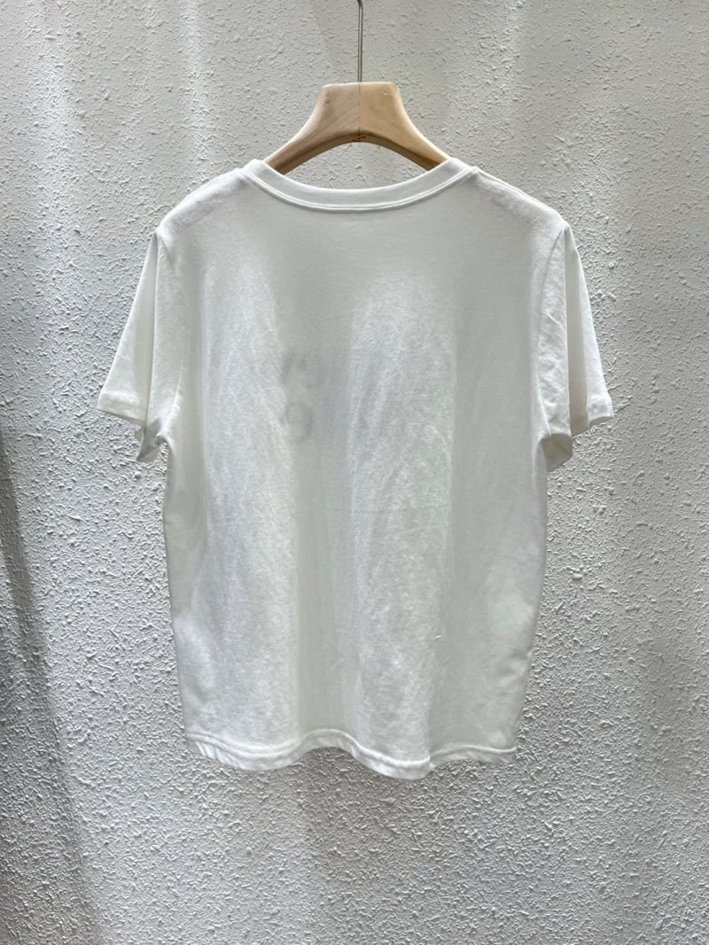 Another Plan - Korean Women Fashion - #momslook - Mate Dumbbell Tee - 5