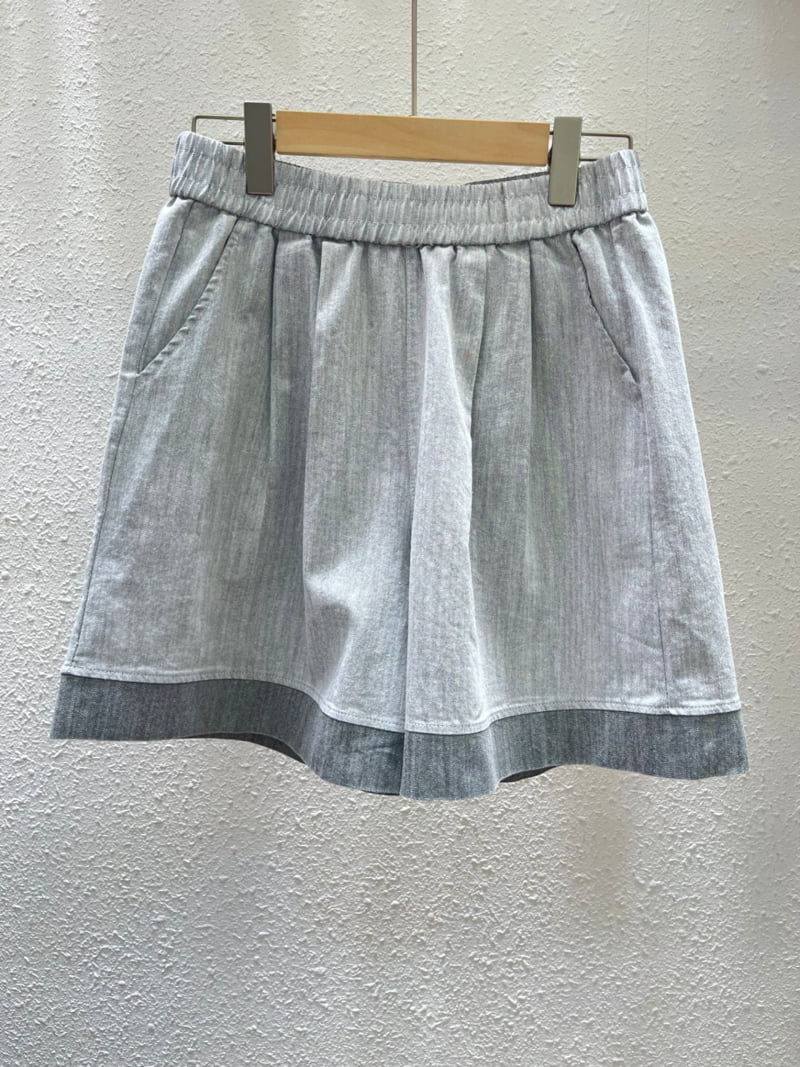 Another Plan - Korean Women Fashion - #momslook - 8901 Hem Denim Shorts