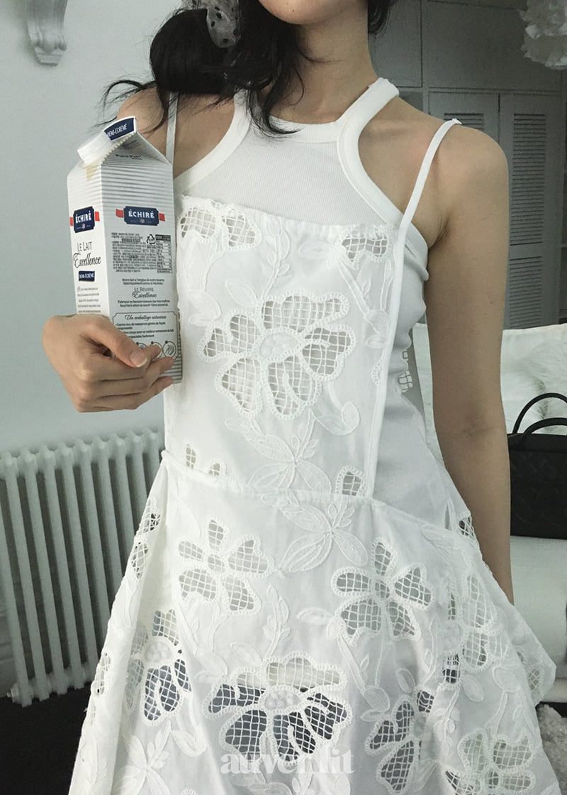 Auver_Fit - Korean Women Fashion - #momslook - Embroidered One-piece - 9