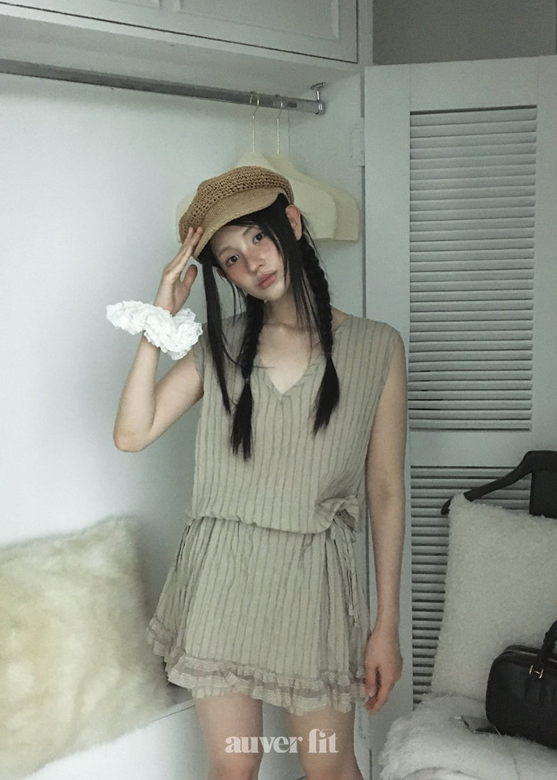 Auver_Fit - Korean Women Fashion - #momslook - Striped Crinkled Jumpsuit