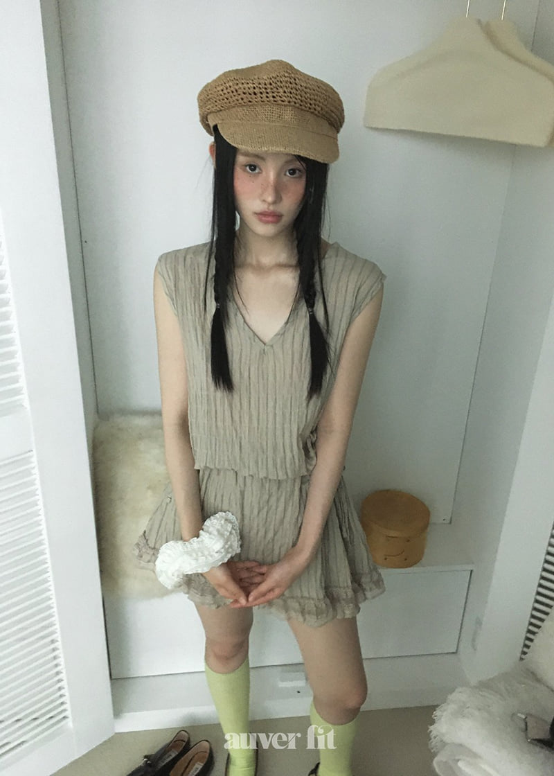 Auver_Fit - Korean Women Fashion - #momslook - Striped Crinkled Jumpsuit - 5