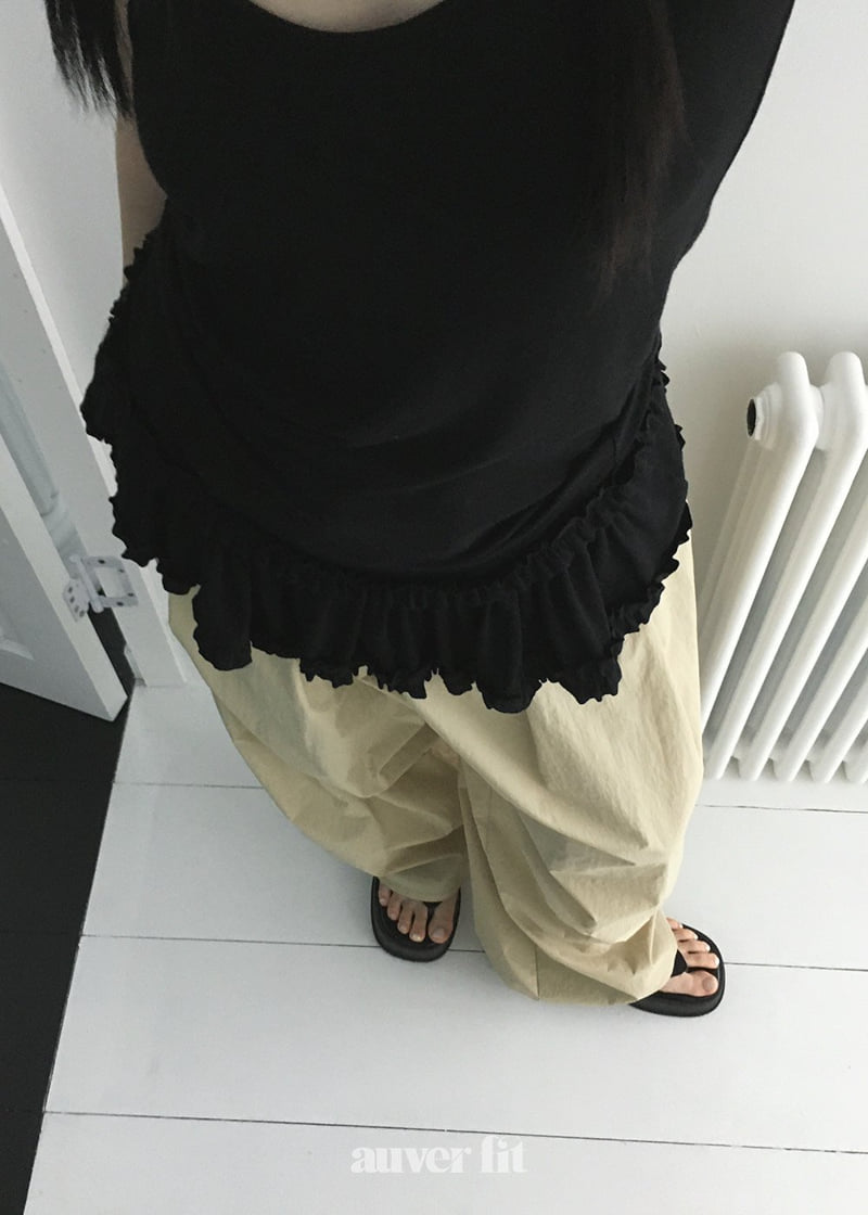 Auver_Fit - Korean Women Fashion - #momslook - Frill Tiered Sleeveless Top - 7