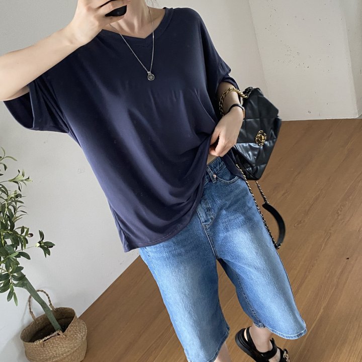 Bignarae - Korean Women Fashion - #momslook - Cool Solid V-neck Tee - 10