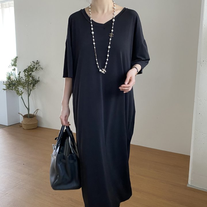 Bignarae - Korean Women Fashion - #momslook - Cool Long V-neck One-piece - 12