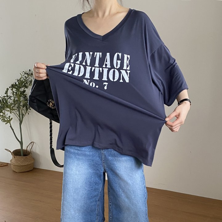 Bignarae - Korean Women Fashion - #vintageinspired - Cool Vintage V-neck Tee - 9