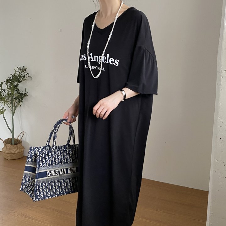 Bignarae - Korean Women Fashion - #vintagekidsstyle - Cool Rose V-neck One-piece - 12