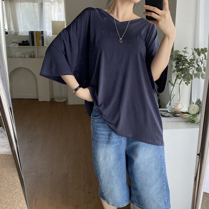 Bignarae - Korean Women Fashion - #womensfashion - Cool Solid V-neck Tee - 11