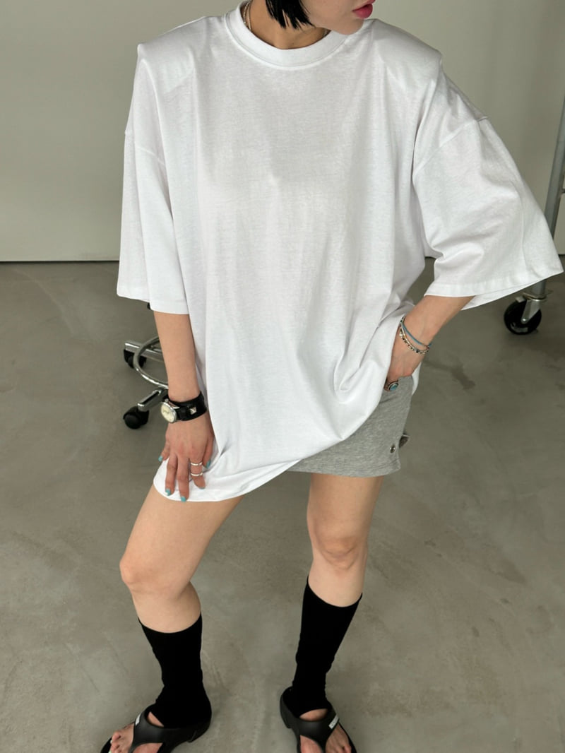 Chavi - Korean Women Fashion - #vintageinspired - Perfect Pig Box Tee - 11