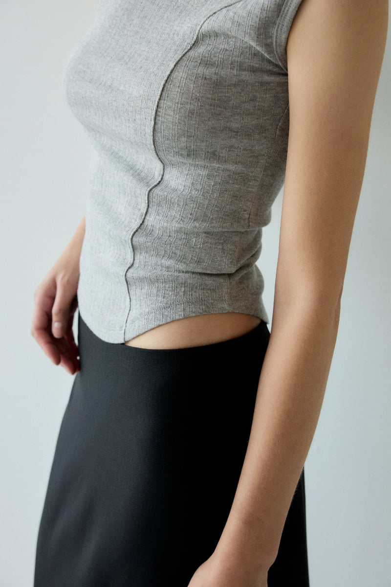Flatgarden - Korean Women Fashion - #momslook - Momo Cap Sleeve Tee - 8