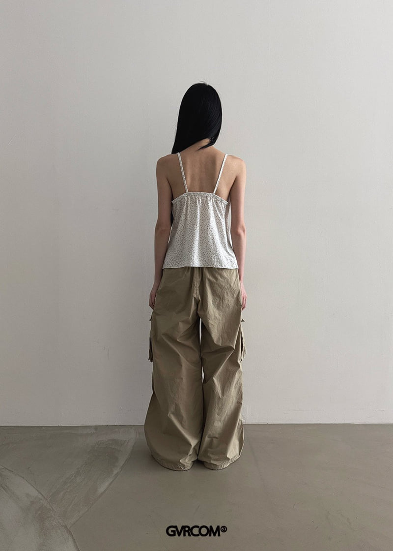 Gavara Market - Korean Women Fashion - #restrostyle - Lynn Flower Sleeveless - 4