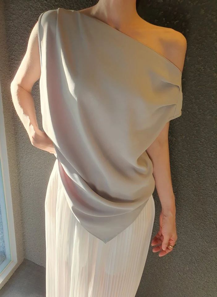 Gentle B - Korean Women Fashion - #momslook - Off Long Blouse - 10