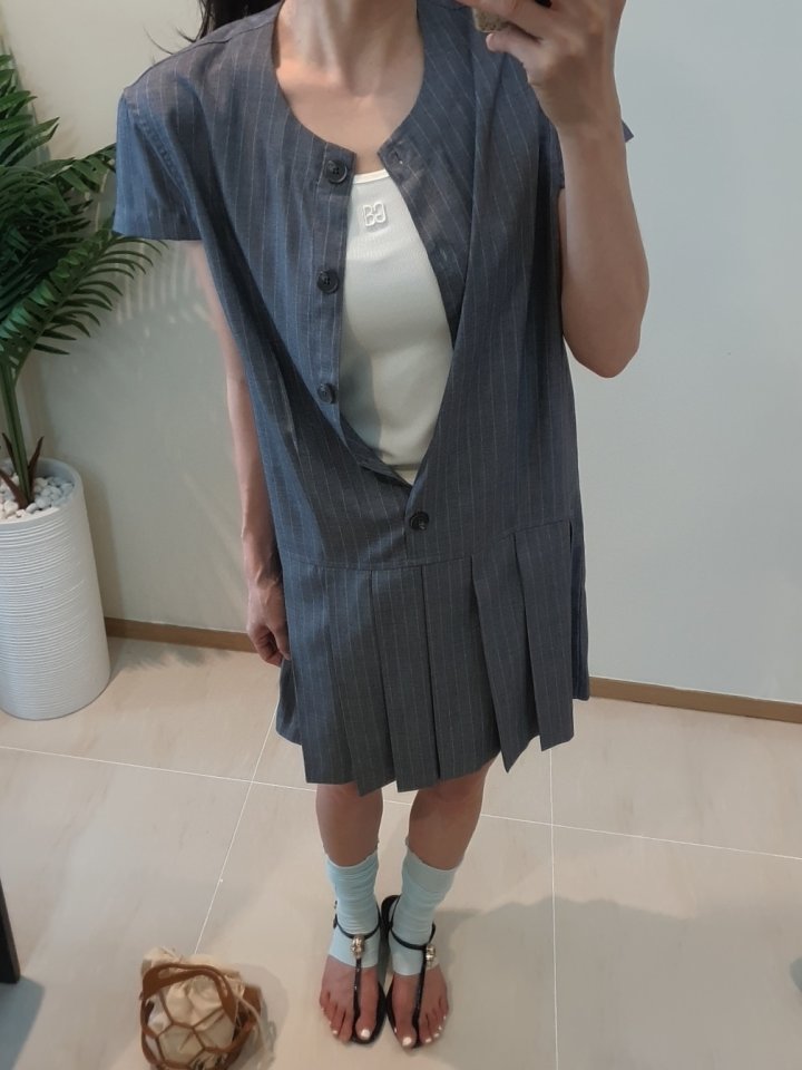 Gentle B - Korean Women Fashion - #momslook - Aespa Pleated One-piece - 11