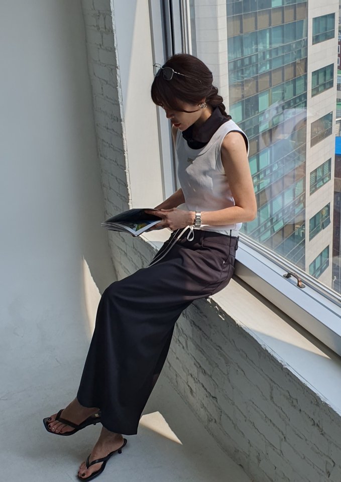 Gentle B - Korean Women Fashion - #momslook - Visual Collar Top - 9