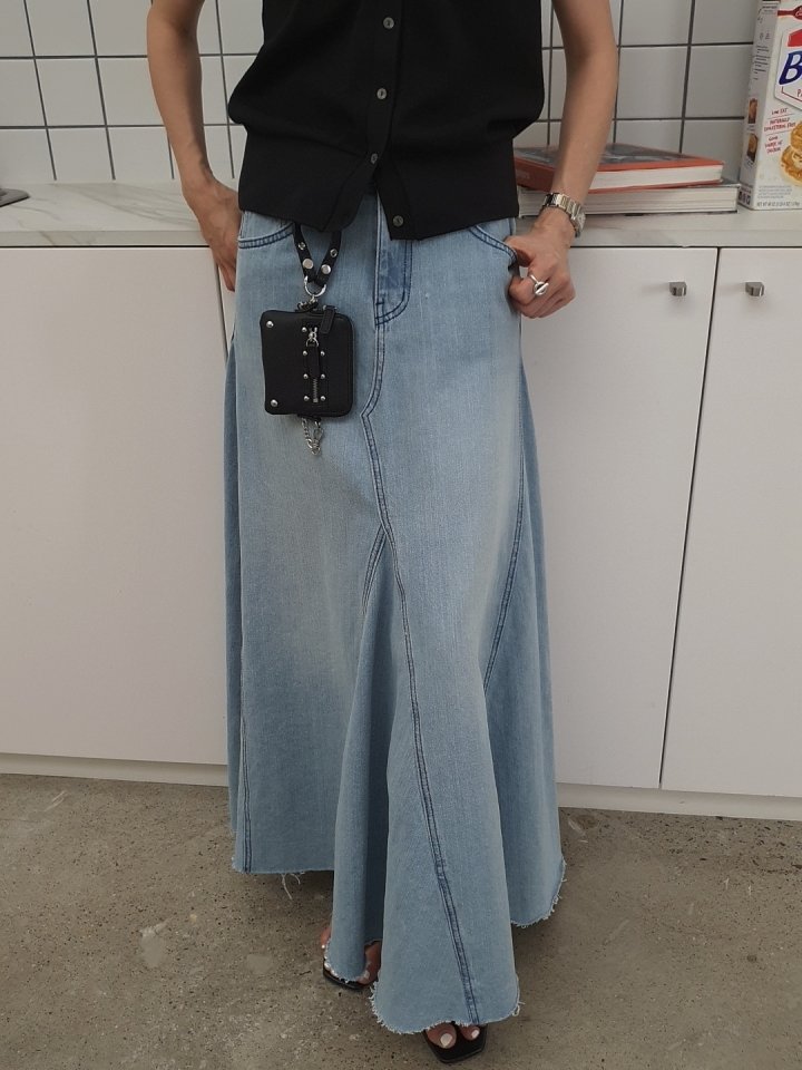 Gentle B - Korean Women Fashion - #thelittlethings - Hole Denim Long Skirt - 4