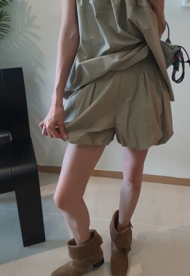 Gentle B - Korean Women Fashion - #restrostyle - Tulip Sleeveless Top - 3