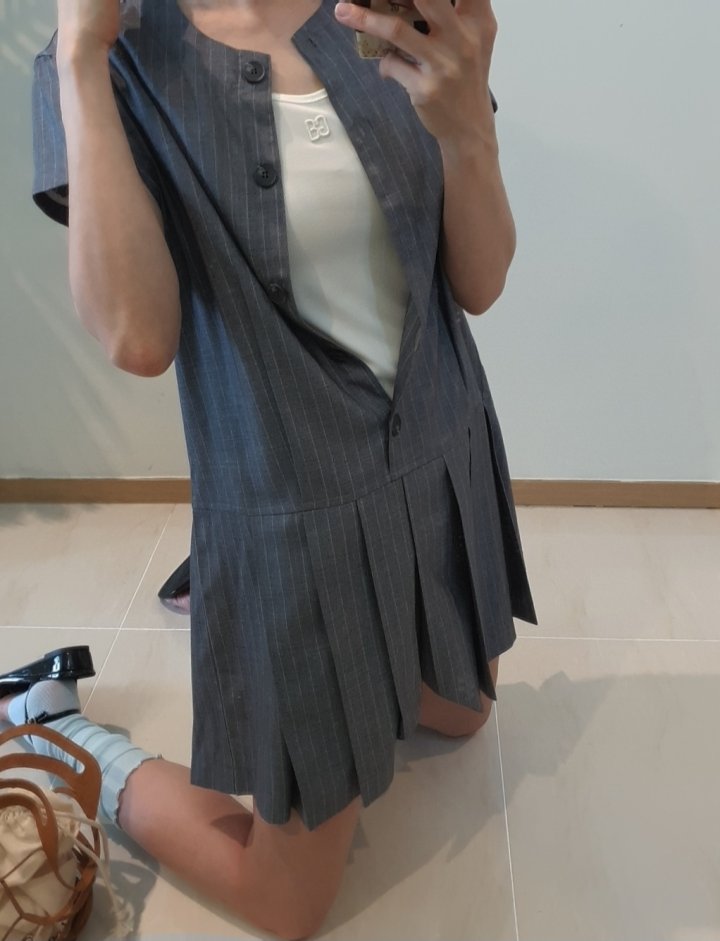 Gentle B - Korean Women Fashion - #thatsdarling - Aespa Pleated One-piece