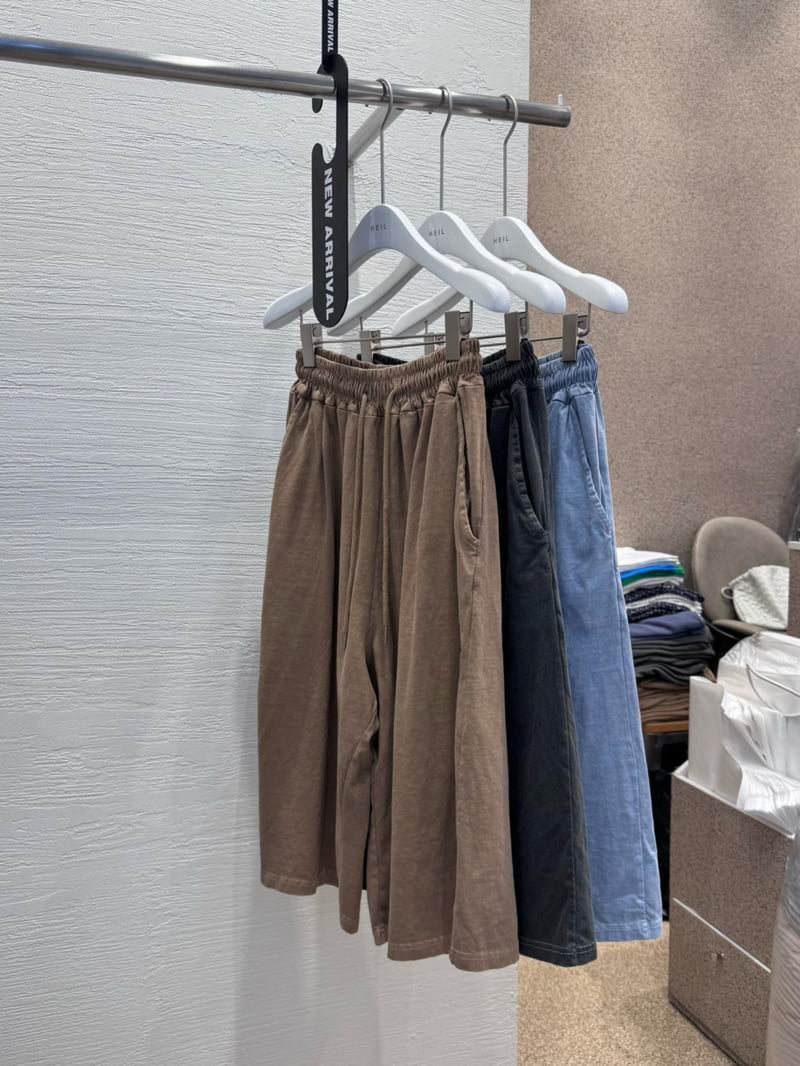 Heil - Korean Women Fashion - #womensfashion - Pig Single Bermuda Pants