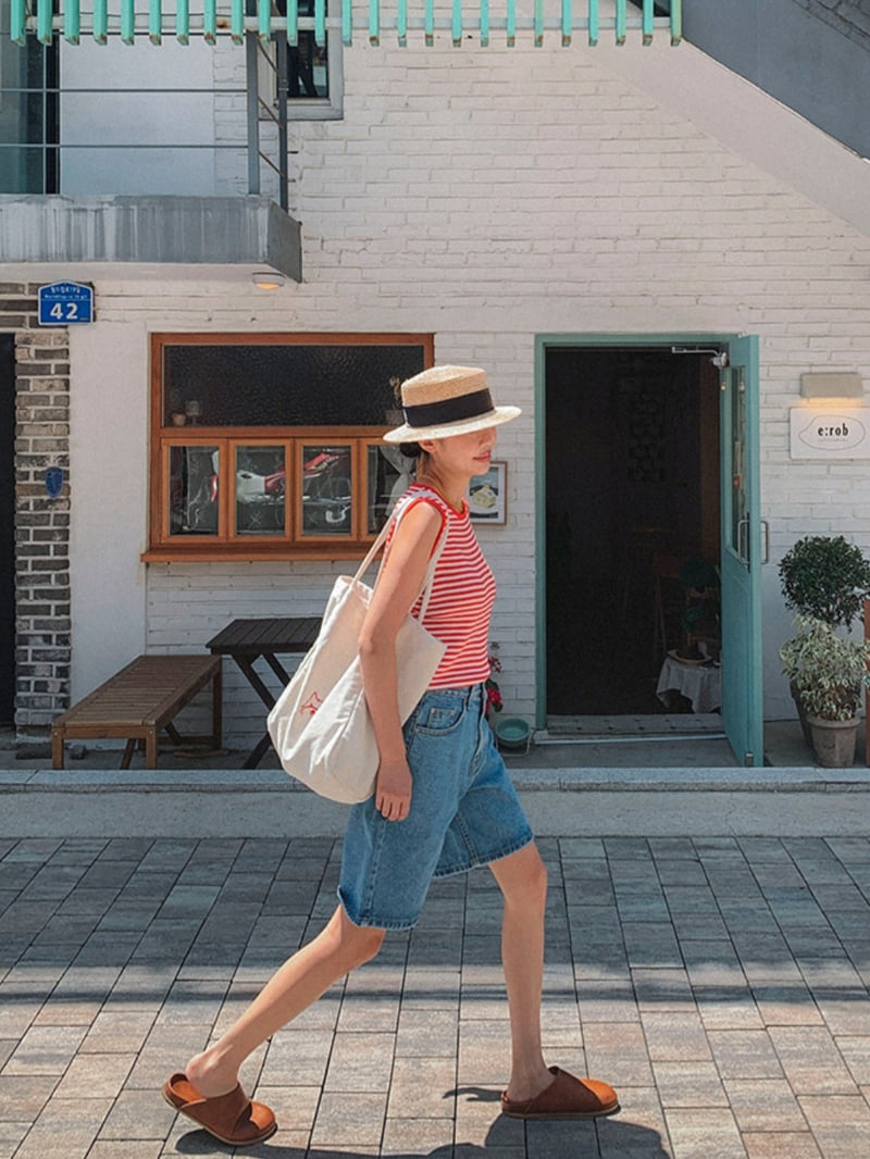 I'm here - Korean Women Fashion - #restrostyle - Blue Jean Shorts - 5