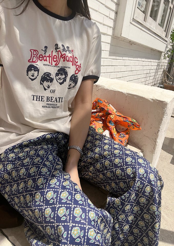 Lagrass - Korean Women Fashion - #momslook - Face Tee - 2