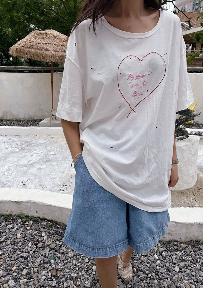 Lagrass - Korean Women Fashion - #momslook - Heart Vintage Tee - 3