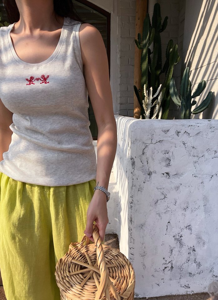 Lagrass - Korean Women Fashion - #momslook - Bti Sleeveless - 11