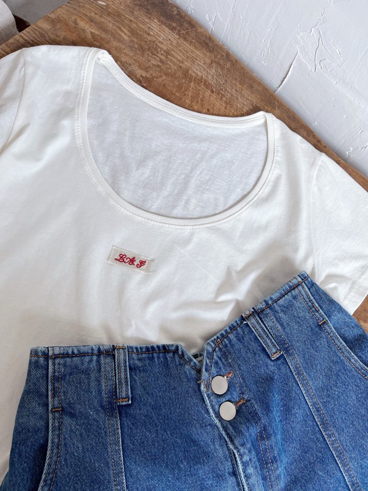 Lagrass - Korean Women Fashion - #momslook - U-neck Tee - 10
