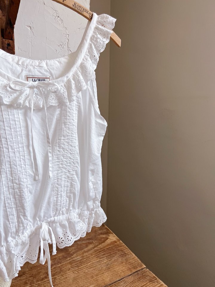 Lagrass - Korean Women Fashion - #shopsmall - Bly Sleeveless Blouse - 8