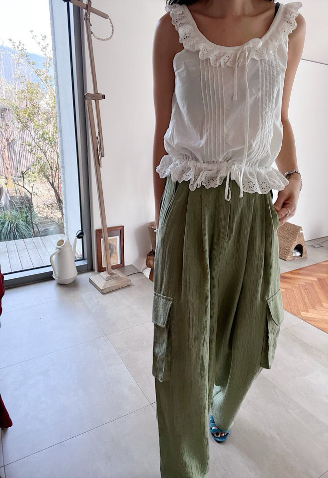 Lagrass - Korean Women Fashion - #thelittlethings - Bly Sleeveless Blouse - 10
