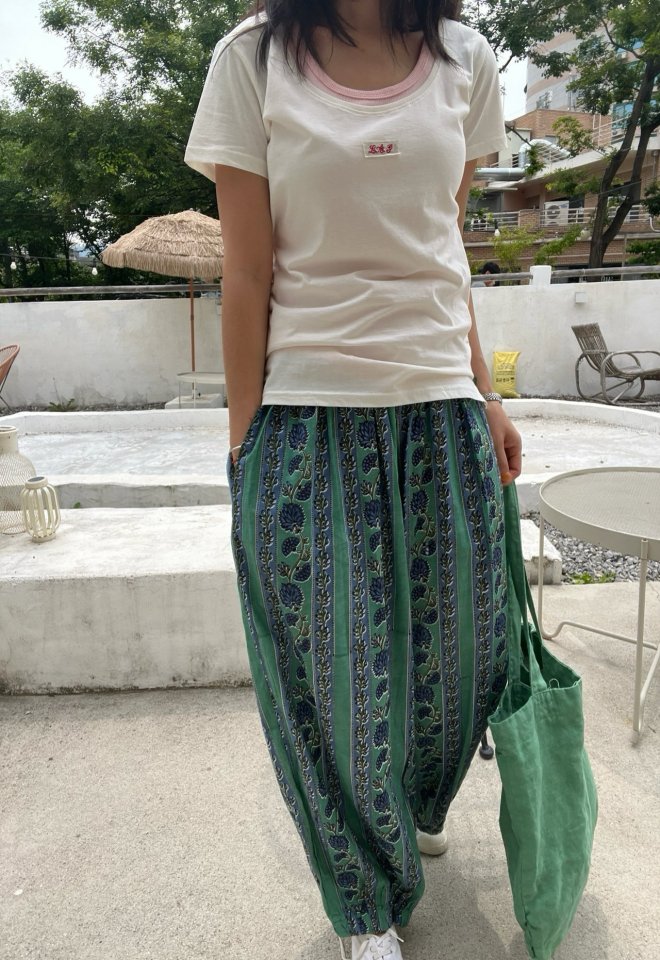 Lagrass - Korean Women Fashion - #vintageinspired - U-neck Tee - 12