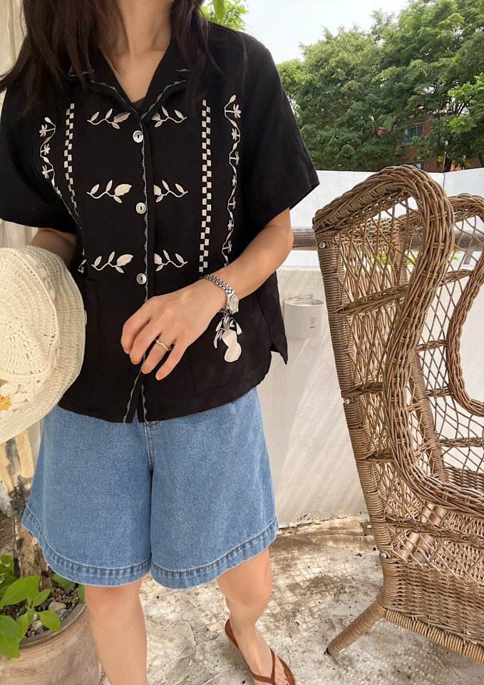 Lagrass - Korean Women Fashion - #vintagekidsstyle - Croc Shirt - 7