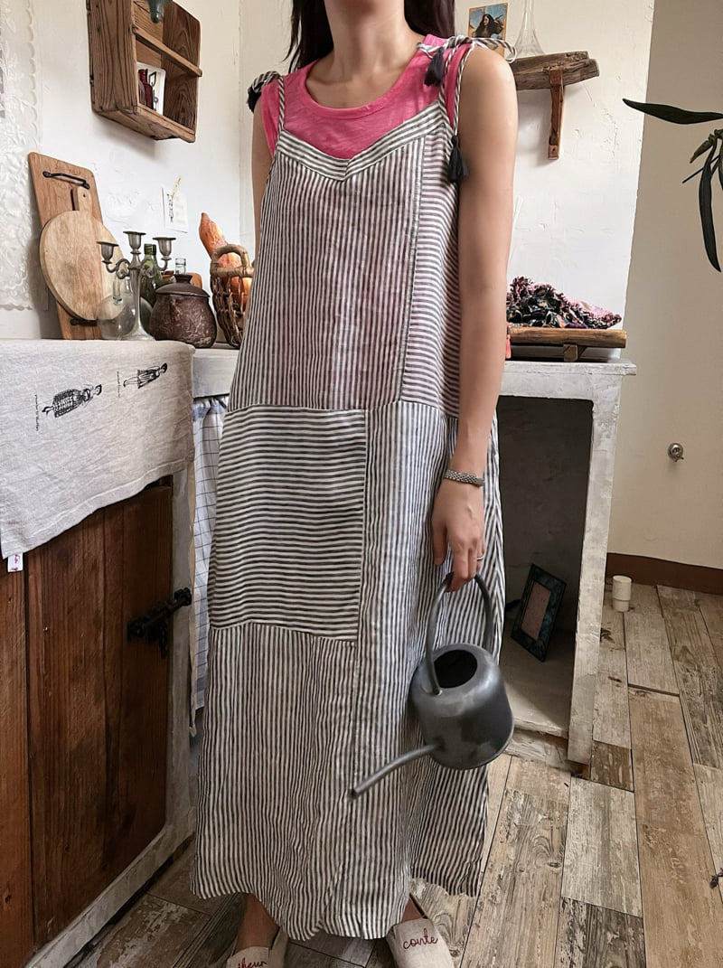 Lagrass - Korean Women Fashion - #vintagekidsstyle - Tassel Stripe One-piece - 2