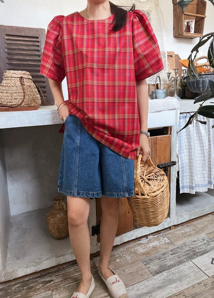 Lagrass - Korean Women Fashion - #womensfashion - Check Puff Blouse - 3