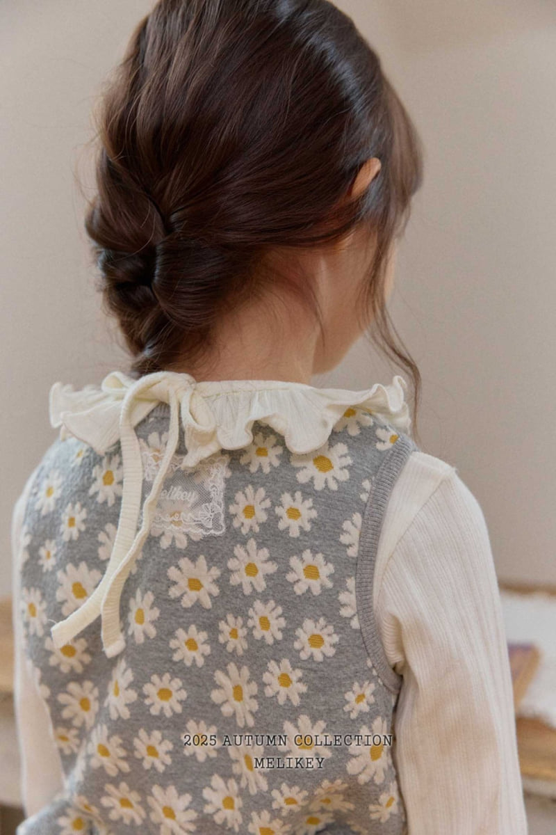 Melikey - Korean Children Fashion - #Kfashion4kids - Big Daisy Vest - 12
