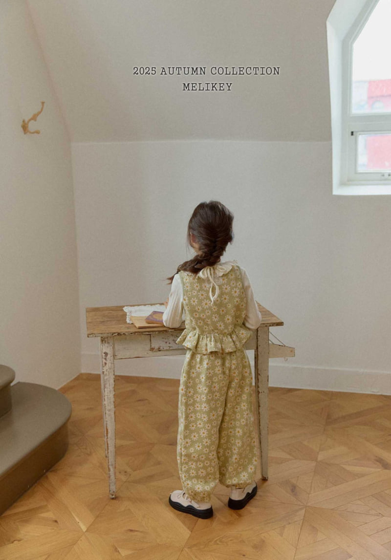 Melikey - Korean Children Fashion - #kidsstore - Daisy Jogger Pants - 9