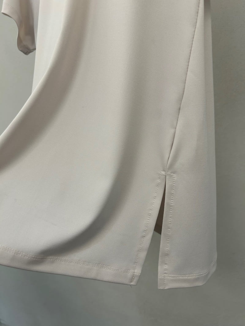 Merry J - Korean Women Fashion - #shopsmall - Aero Side-Slit Tee - 10