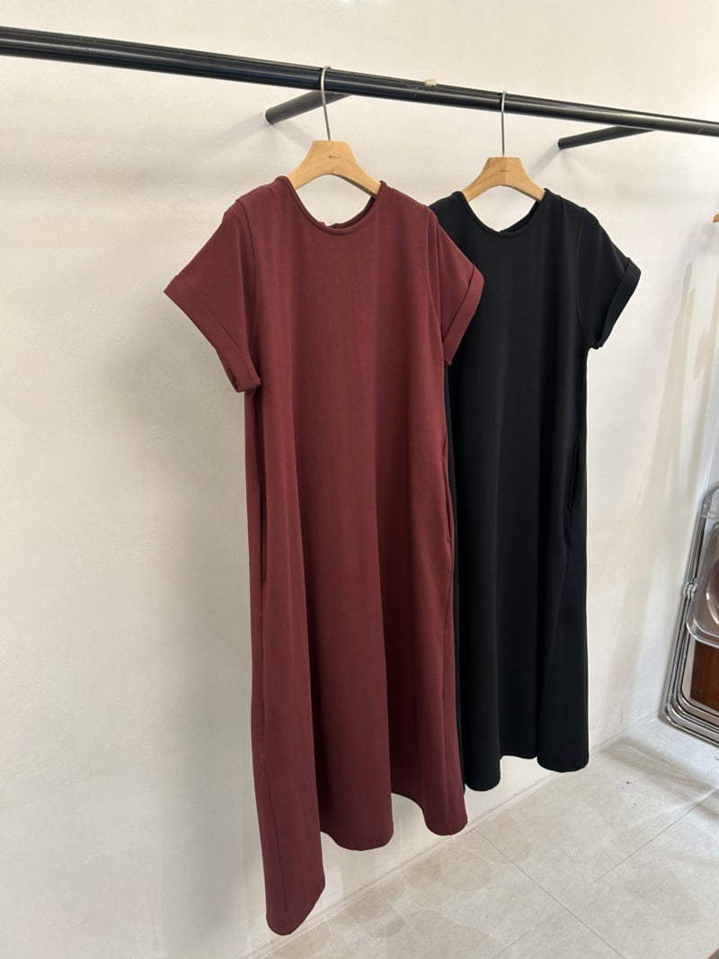 Merry J - Korean Women Fashion - #womensfashion - Ribbon Pleated One-piece - 2