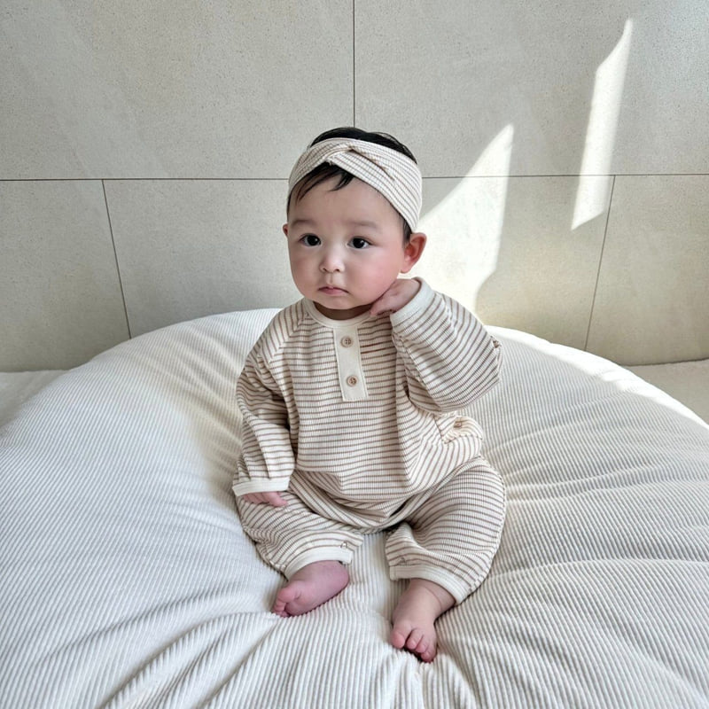 Moran - Korean Baby Fashion - #babygirlfashion - Button Suit Set