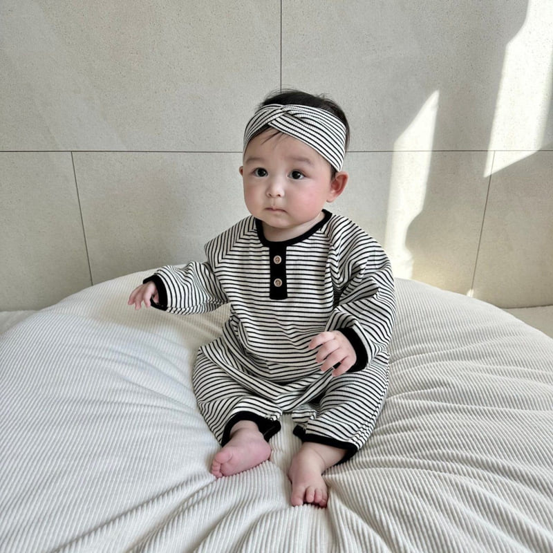 Moran - Korean Baby Fashion - #babylifestyle - Button Suit Set - 2