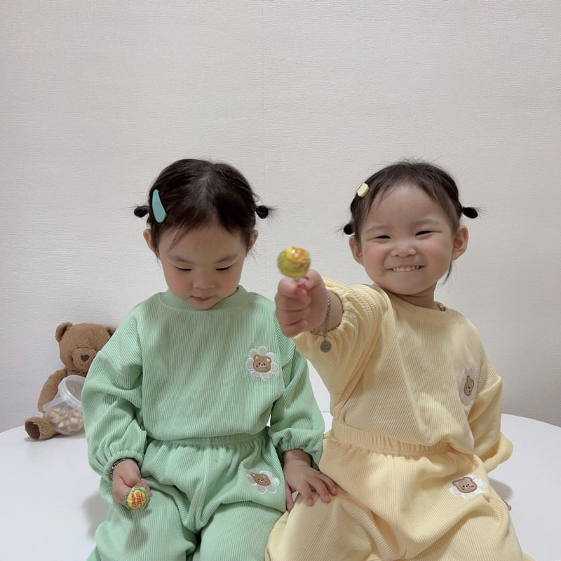 Moran - Korean Children Fashion - #toddlerclothing - Daisy Bear Set - 2