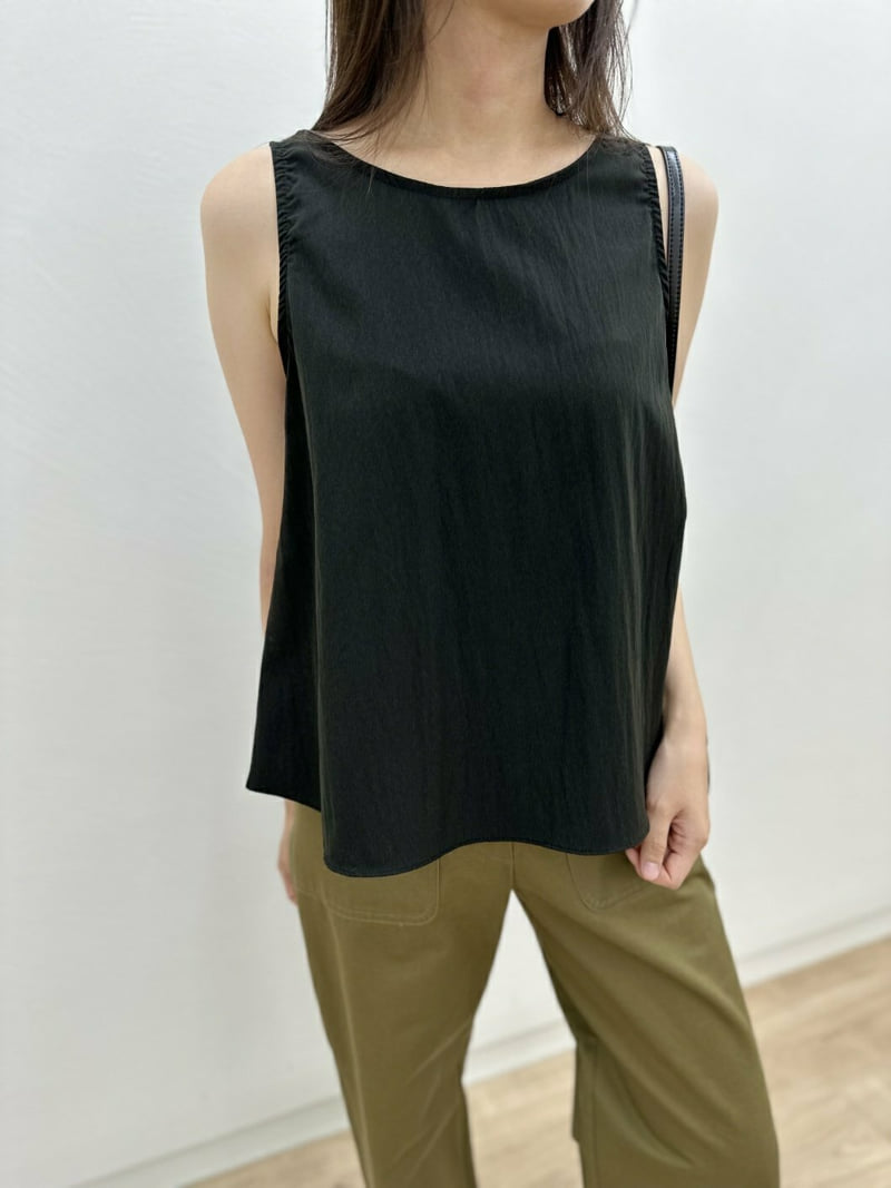 Most - Korean Women Fashion - #momslook - Heyna Sleeveless Blouse - 9