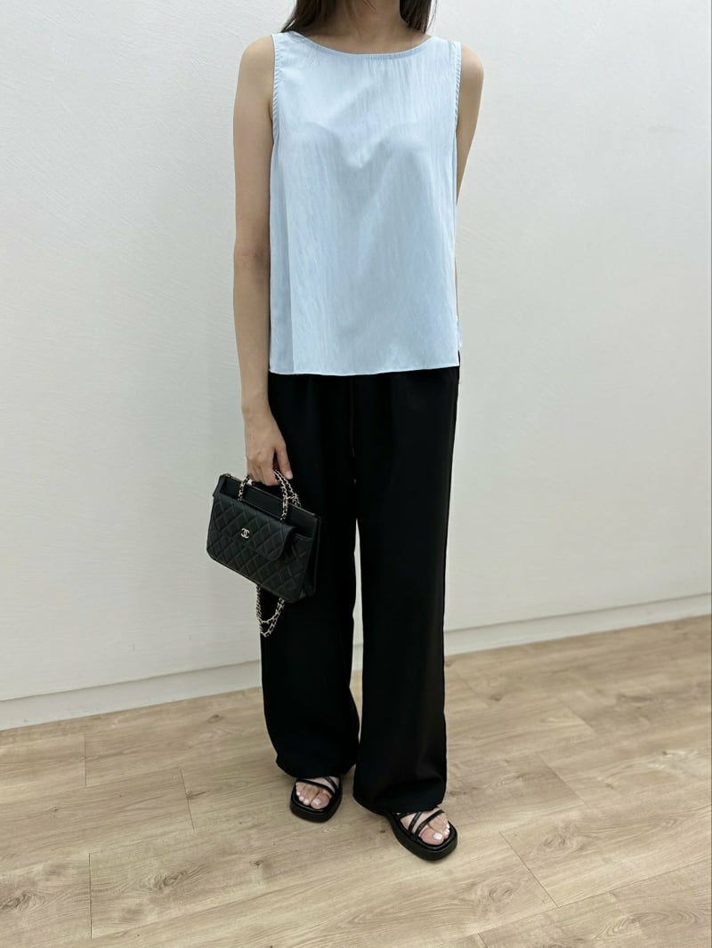 Most - Korean Women Fashion - #pursuepretty - Heyna Sleeveless Blouse - 4