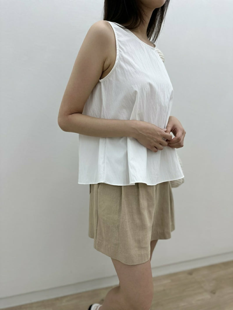 Most - Korean Women Fashion - #thelittlethings - Heyna Sleeveless Blouse - 8