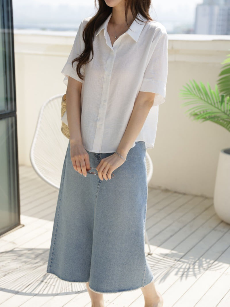 Mu - Korean Women Fashion - #romanticstyle - Bee Linen Blouse Shirt - 2