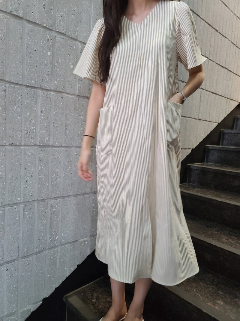 Mu - Korean Women Fashion - #womensfashion - Bess One-piece - 11