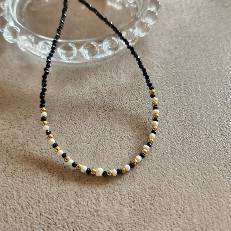 Newerly - Korean Women Fashion - #momslook - Freshwater Pearl Black Beads Necklace - 3