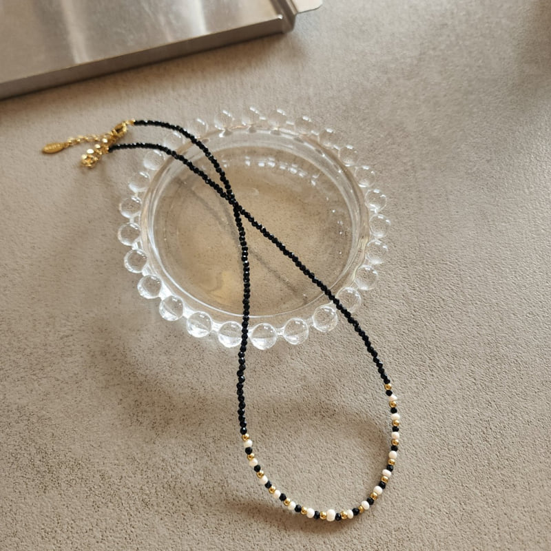 Newerly - Korean Women Fashion - #womensfashion - Freshwater Pearl Black Beads Necklace - 2