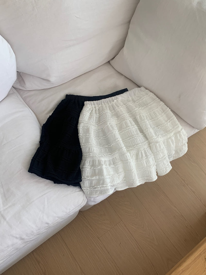 Osense - Korean Women Fashion - #momslook - Joy Tiered Skirt Shorts